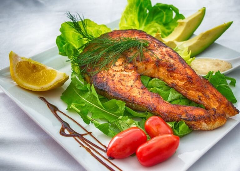 Grilled salmon salad, anti-inflammatory rheumatoid arthritis diet